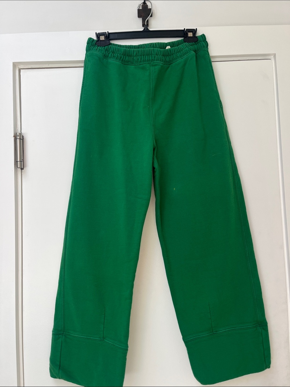 THE GREAT. Women’s Green Wide-Leg Sweatpants with Elastic Waist. Size 1